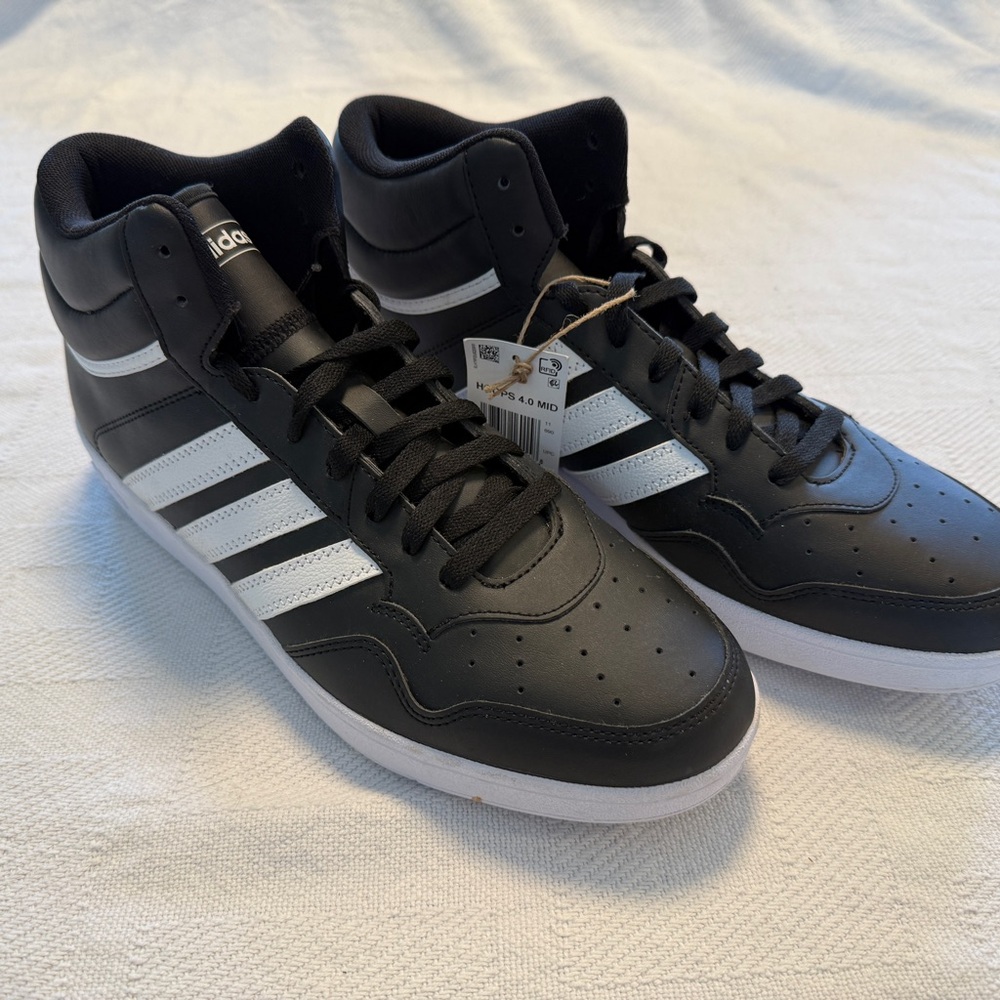 Adidas Hoops 4.0 Mid Shoe
